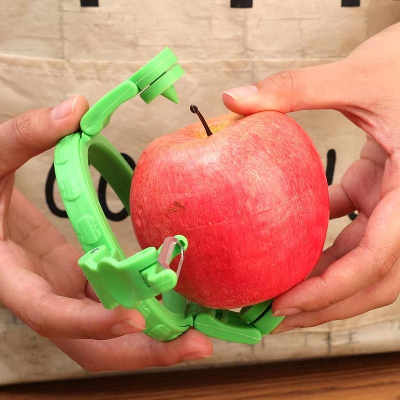 2pcs Fruit & Vegetable Tools Handheld Rotating Peeler